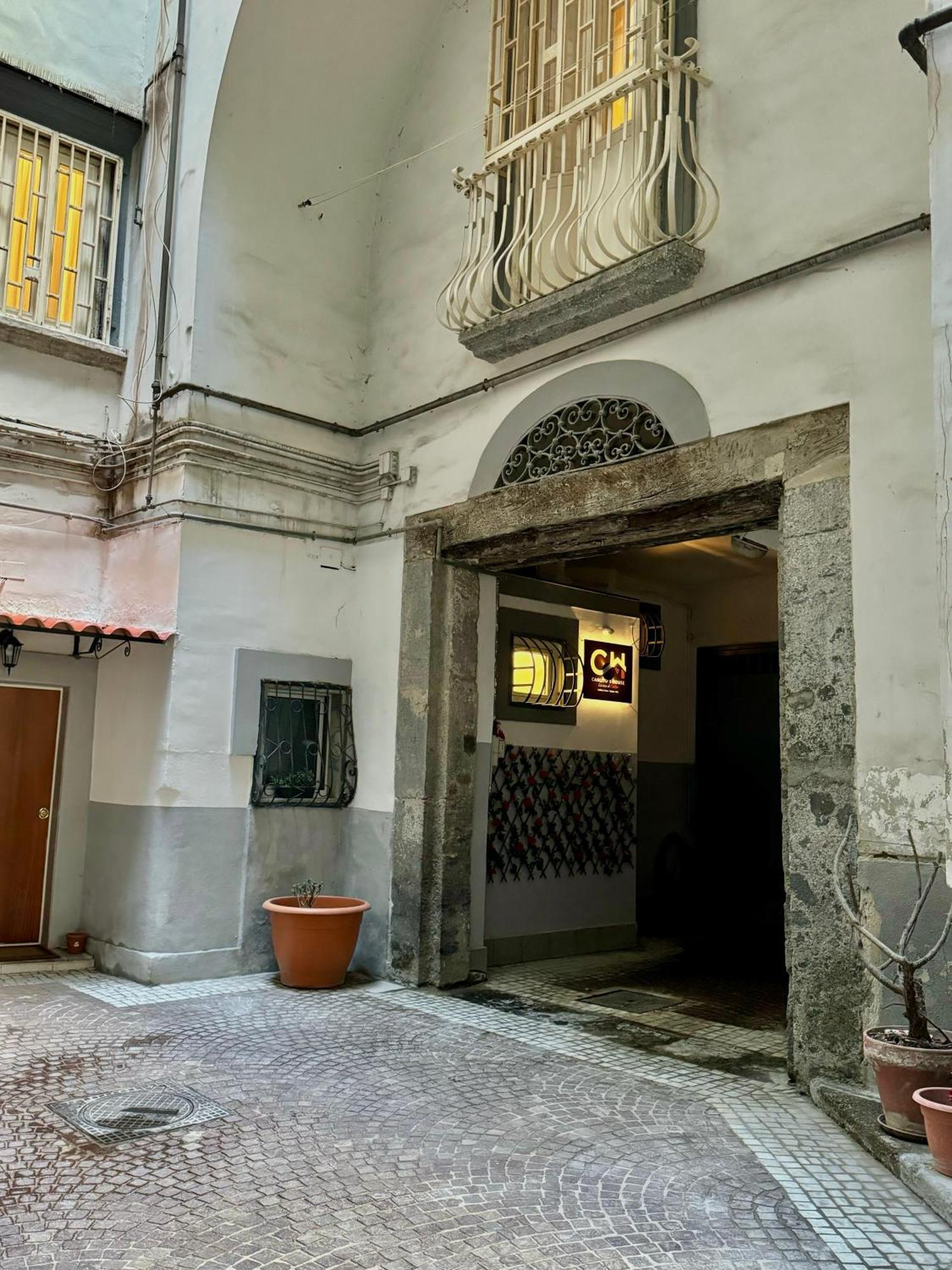 Carlito'S House- Un'Intera Casa Al Centro Storico Apartamento Nápoles Exterior foto
