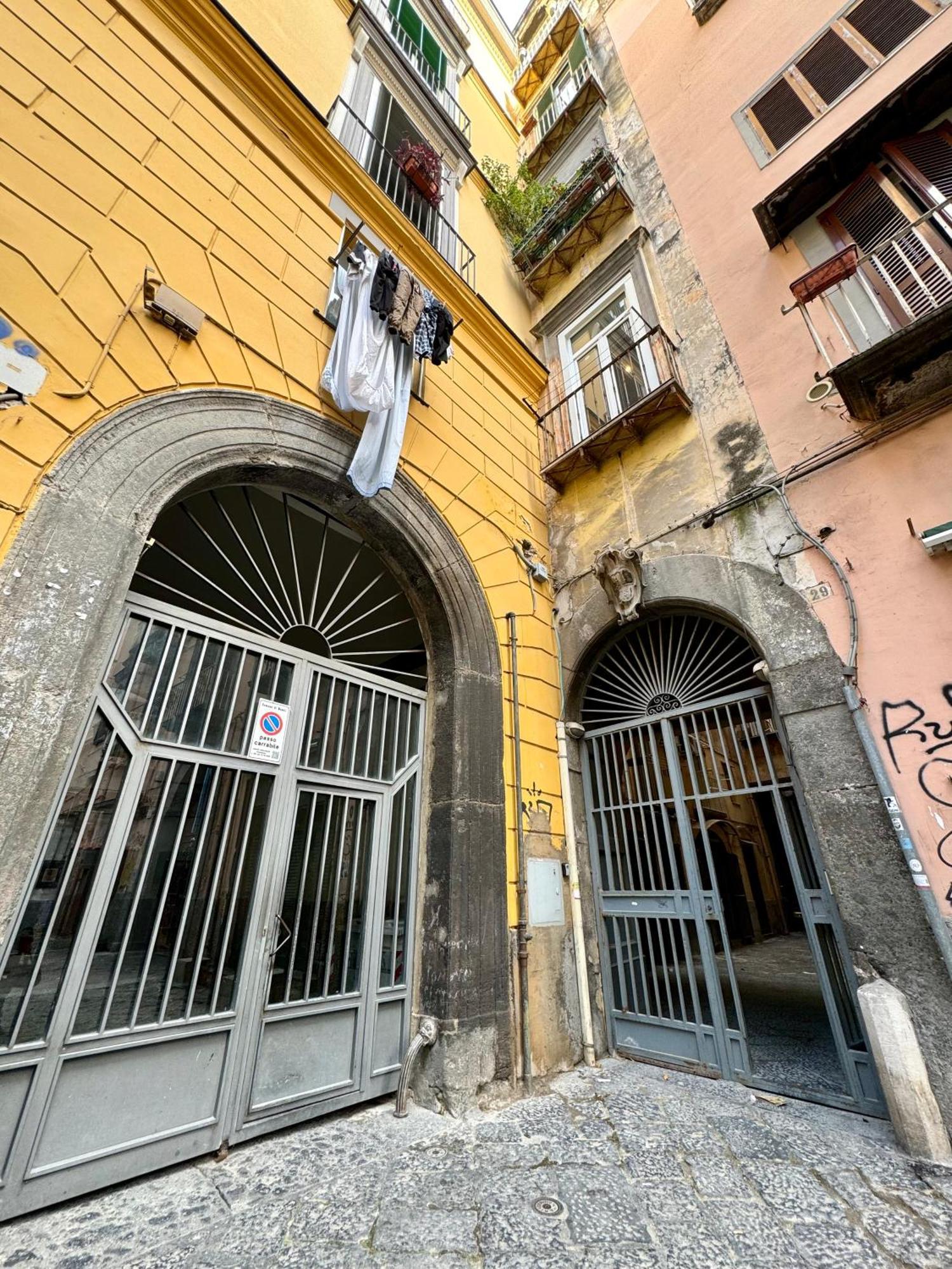 Carlito'S House- Un'Intera Casa Al Centro Storico Apartamento Nápoles Exterior foto